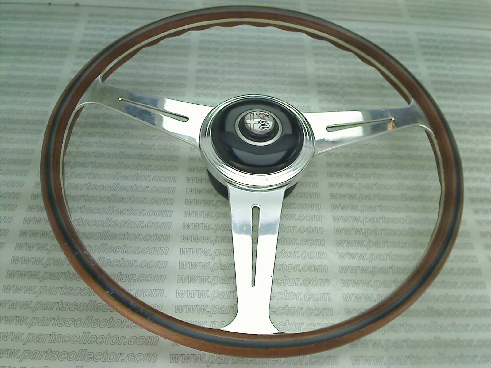 NARDI  Steering and Wheels code 8514 compatible with: ALFA ROMEO 1900, ALFA ROMEO GIULIETTA 750/101, ALFA ROMEO GIULIETTA SPIDER 750/101, ALFA ROMEO GIULIETTA SPRINT VELOCE 750/101, NARDI NARDI
